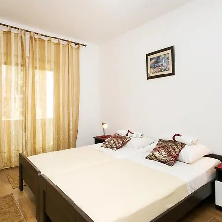 Gostinjska kuća Angie 3*